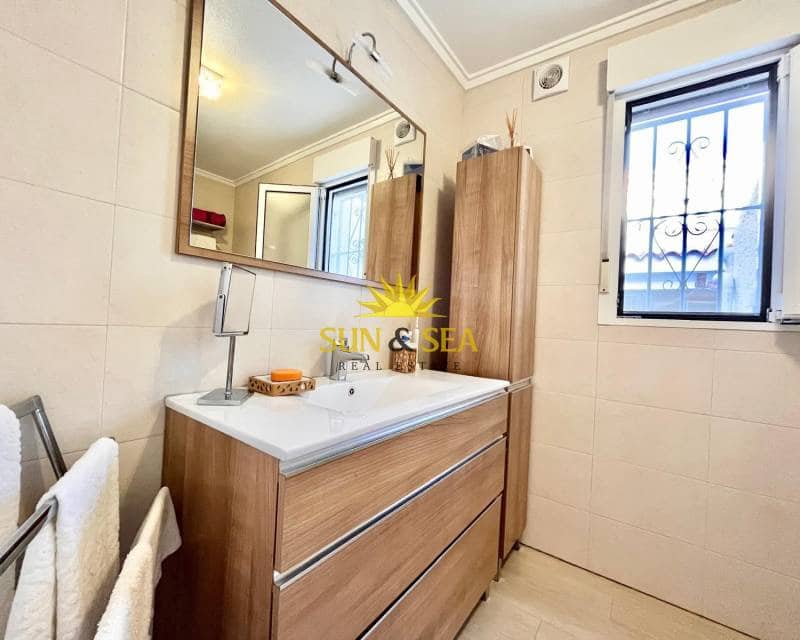 3 soveværelse Villa til salg i Ciudad Quesada med swimmingpool garage - € 520.000 (Ref: 9244461)