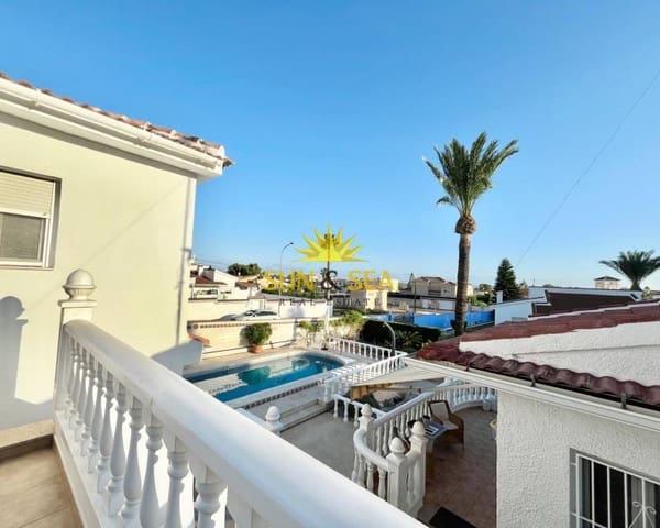 3 soveværelse Villa til salg i Ciudad Quesada, Rojales med swimmingpool garage - € 520.000 (Ref: 9244461)