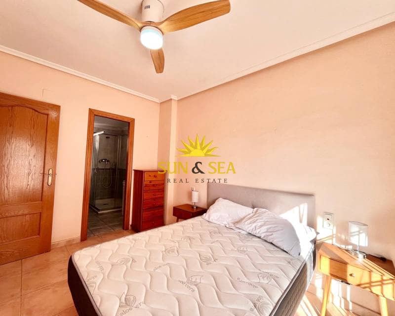 Villa/Maison de 4 chambres à louer à Santa Pola - 1 200 € (Ref: 9255544)