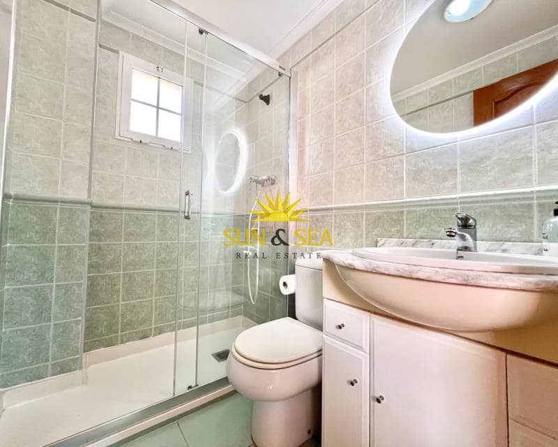 Villa/Maison de 4 chambres à louer à Santa Pola - 1 200 € (Ref: 9255544)
