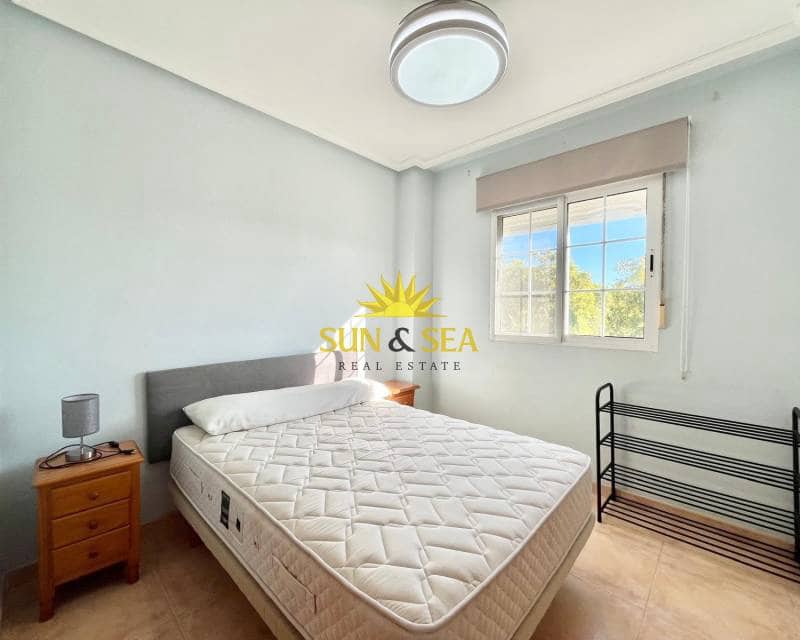 Villa/Maison de 4 chambres à louer à Santa Pola - 1 200 € (Ref: 9255544)