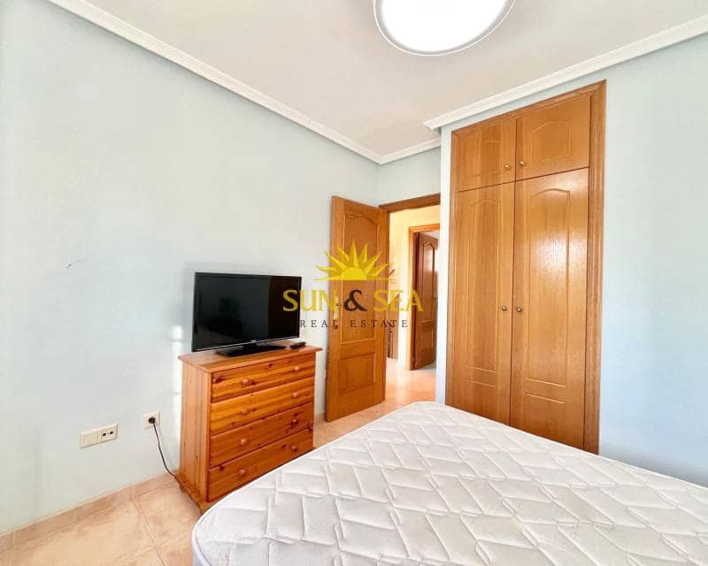Villa/Maison de 4 chambres à louer à Santa Pola - 1 200 € (Ref: 9255544)