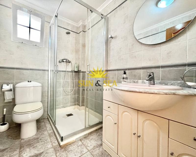 Villa/Maison de 4 chambres à louer à Santa Pola - 1 200 € (Ref: 9255544)