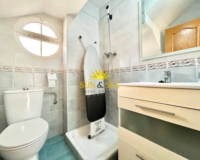Villa/Maison de 4 chambres à louer à Santa Pola - 1 200 € (Ref: 9255544)