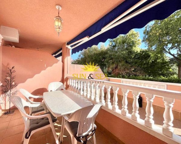 Villa/Maison de 4 chambres à louer à Gran Playa, Santa Pola - 1 200 € (Ref: 9255544)