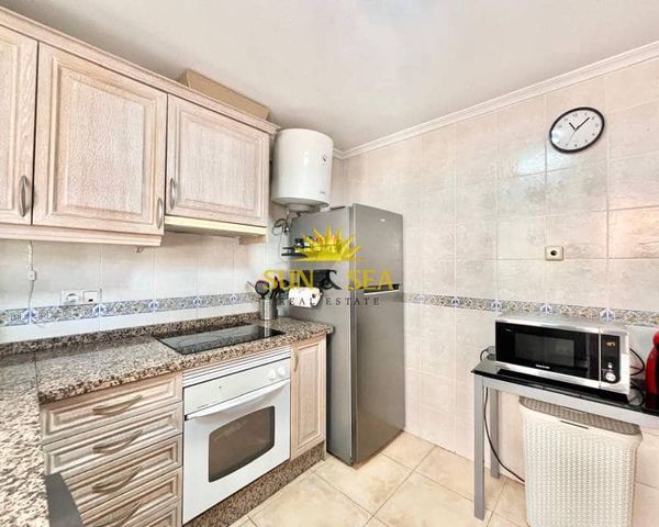 Villa/Maison de 4 chambres à louer à Gran Playa, Santa Pola - 1 200 € (Ref: 9255544)