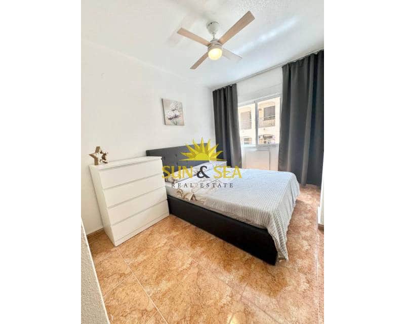 2 makuuhuone Huoneisto vuokrattavana paikassa Orihuela mukana uima-altaan - 870 € (Ref: 9255857)