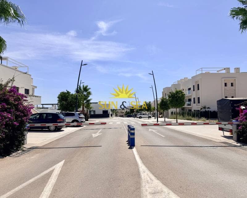 2 bedroom Townhouse for rent in Pilar de la Horadada with pool - € 1,500 (Ref: 9258038)