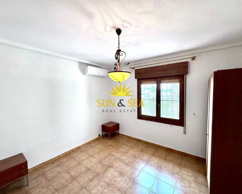 3 soveværelse Villa til leje i Ciudad Quesada med swimmingpool garage - € 2.000 (Ref: 9261984)