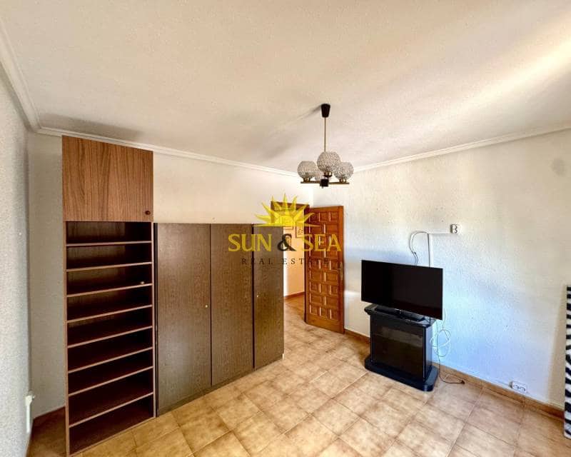 3 soveværelse Villa til leje i Ciudad Quesada med swimmingpool garage - € 2.000 (Ref: 9261984)