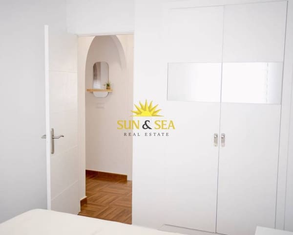 2 soverom Leilighet til leie i Aguas Nuevas, Torrevieja med svømmebasseng garasje - € 900 (Ref: 9261985)