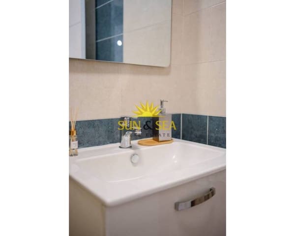 2 soverom Leilighet til leie i Aguas Nuevas, Torrevieja med svømmebasseng garasje - € 900 (Ref: 9261985)