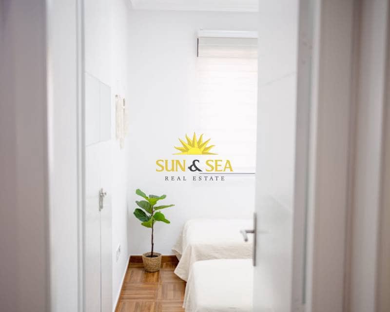 2 sypialnia Apartament do wynajęcia w Aguas Nuevas z basenem garażem - 900 € (Ref: 9261985)