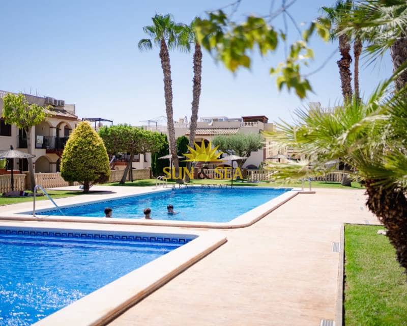 2 sypialnia Apartament do wynajęcia w Aguas Nuevas z basenem garażem - 900 € (Ref: 9261985)