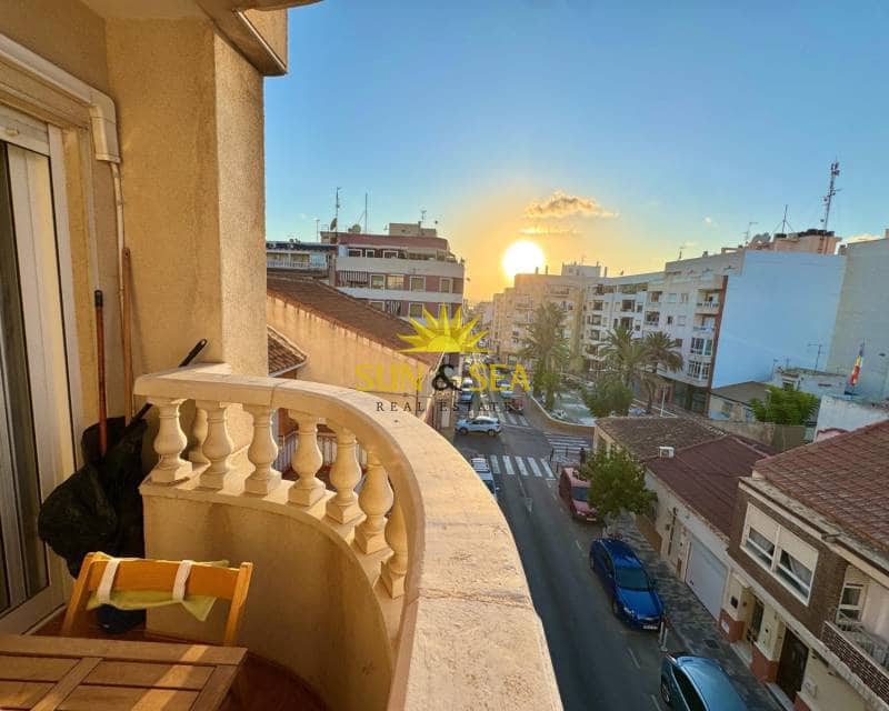 2 bedroom Apartment for rent in Torrevieja - € 700 (Ref: 9262056)