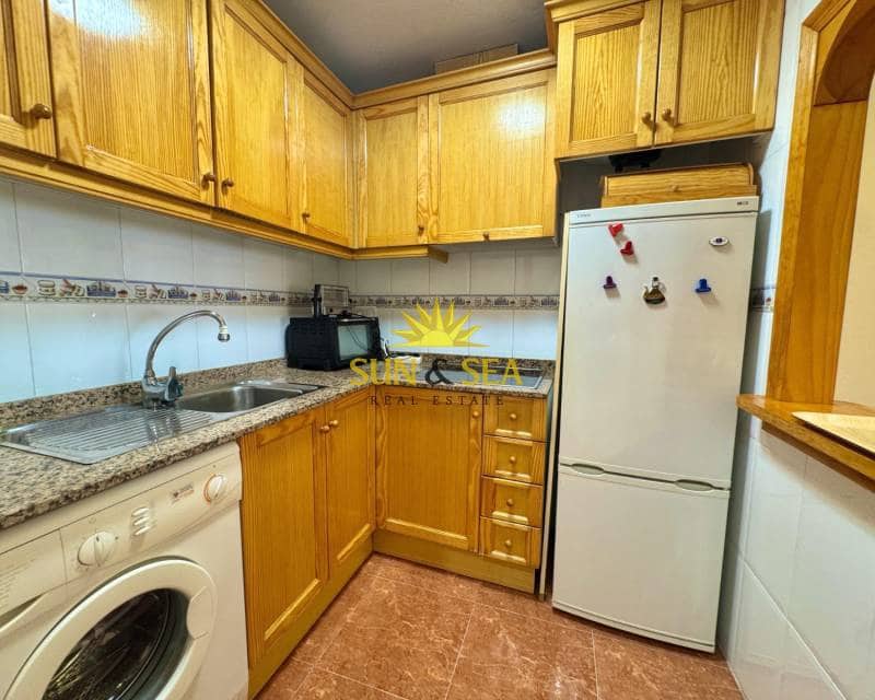 2 bedroom Apartment for rent in Torrevieja - € 700 (Ref: 9262056)