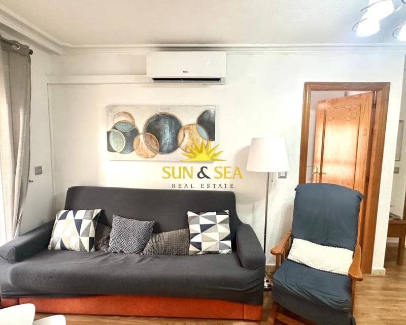 2 bedroom Apartment for rent in Torrevieja - € 900 (Ref: 9267595)