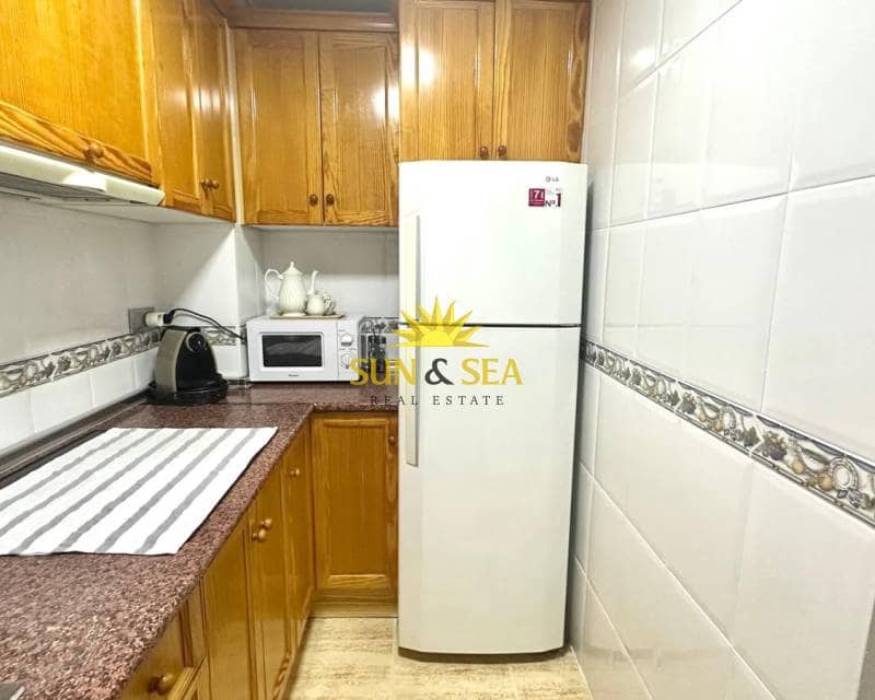 2 bedroom Apartment for rent in Torrevieja - € 900 (Ref: 9267595)