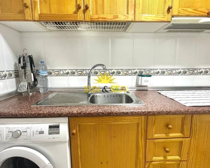 2 bedroom Apartment for rent in Torrevieja - € 900 (Ref: 9267595)