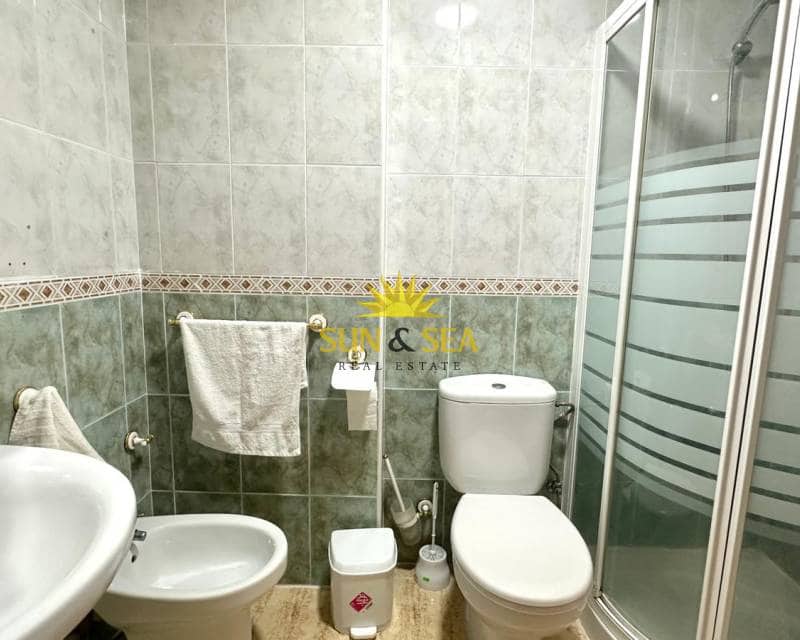 2 bedroom Apartment for rent in Torrevieja - € 900 (Ref: 9267595)