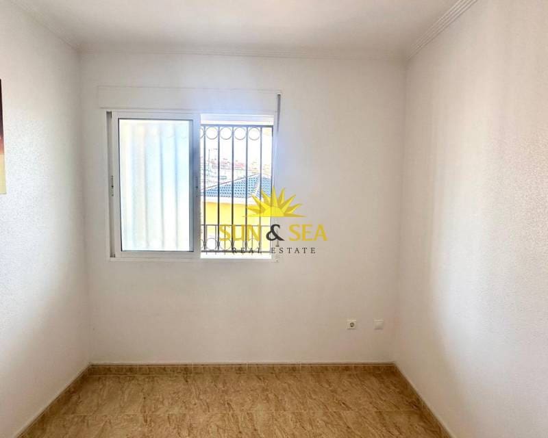 3 chambre Appartement à vendre à Dehesa de Campoamor - 240 000 € (Ref: 9268939)