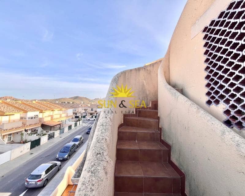 2 sovrum Takvåning att hyra i Playa Honda med pool garage - 650 € (Ref: 9270298)