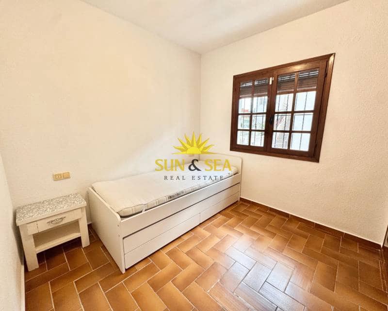 2 Zimmer Haus zu vermieten in Torrevieja mit Pool - 1.200 € (Ref: 9271925)