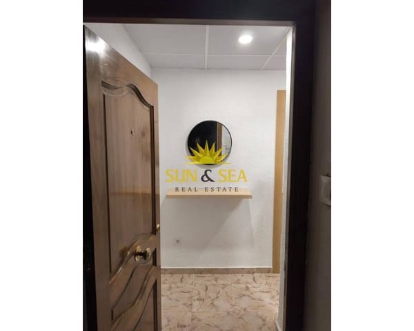 3 bedroom Apartment for rent in Cartagena Ciudad, Cartagena - € 1,050 (Ref: 9278179)