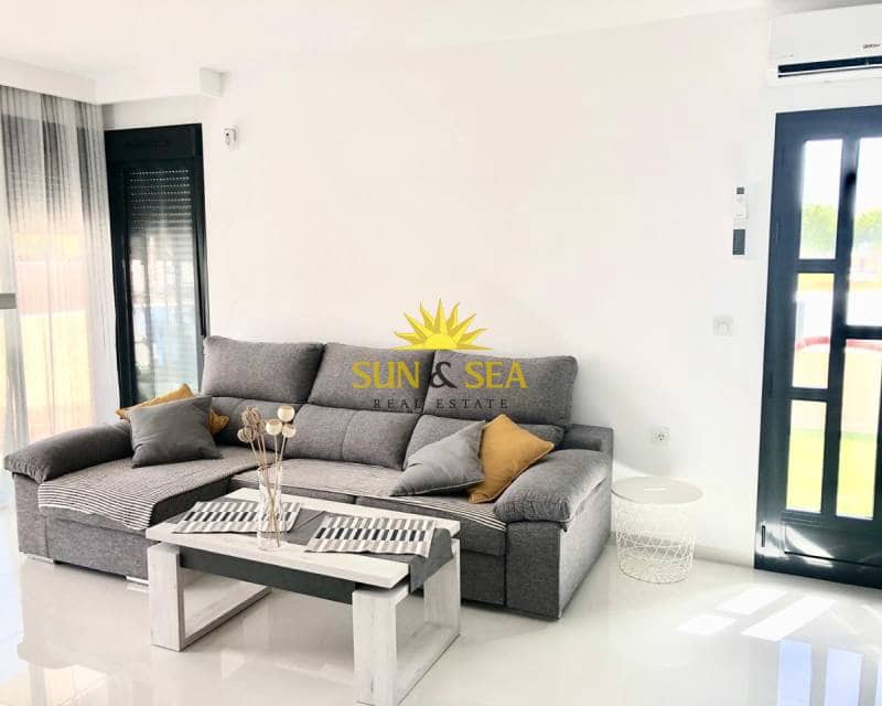 3 soveværelse Byhus til leje i El Mojon med swimmingpool - € 1.100 (Ref: 9278488)