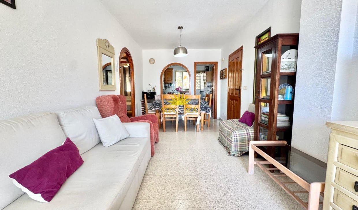 2 sovrum Lägenhet för semesterbostäder i Guardamar del Segura med pool - 550 € (Ref: 9278730)