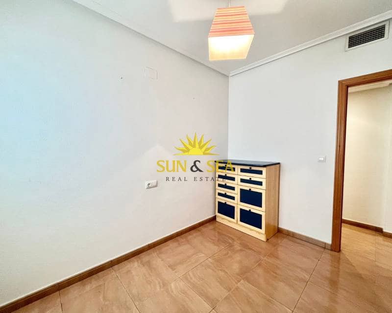 3 soveværelse Lejlighed til leje i Dolores - € 750 (Ref: 9279787)