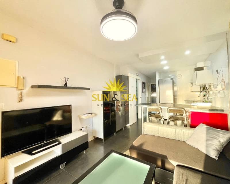 2 soverom Leilighet til leie i La Manga del Mar Menor med svømmebasseng - € 550 (Ref: 9282825)