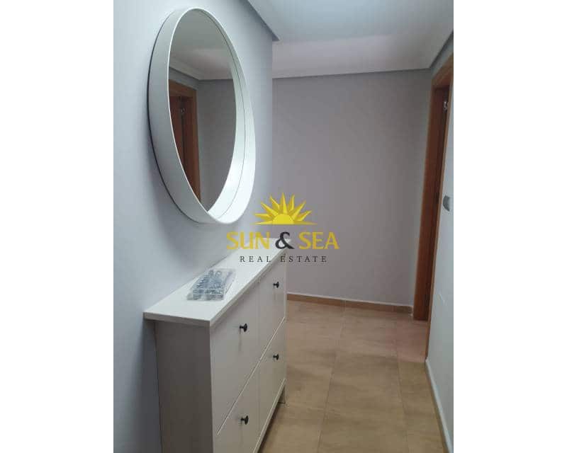 3 makuuhuone Huoneisto vuokrattavana paikassa Ciudad Quesada - 850 € (Ref: 9283948)