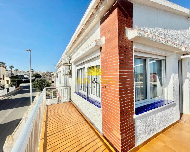 3 quarto Apartamento para arrendar em Torre del Moro com piscina - 950 € (Ref: 9288493)