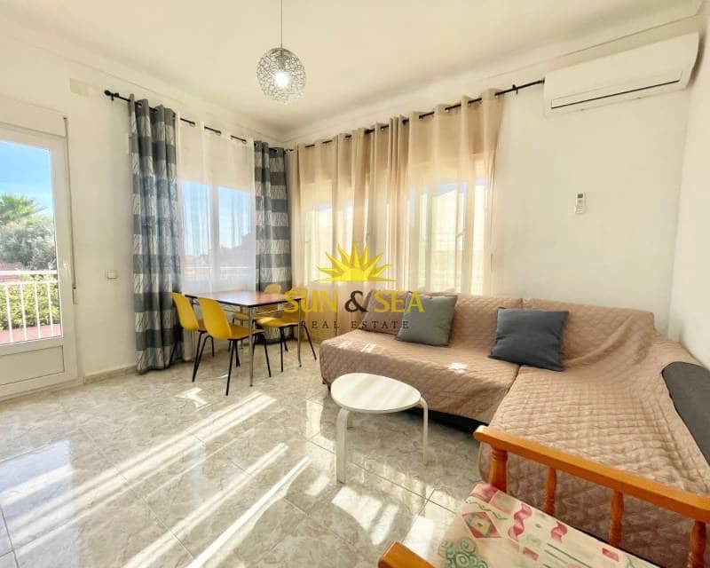 3 quarto Apartamento para arrendar em Torre del Moro com piscina - 950 € (Ref: 9288493)