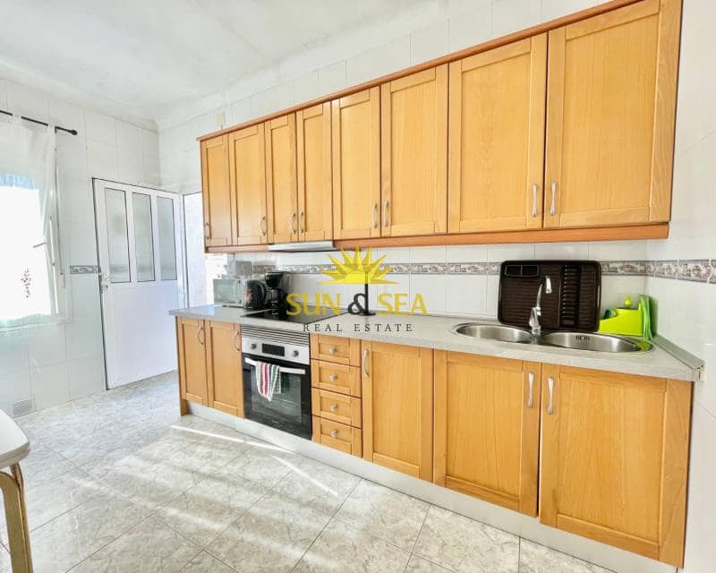 3 quarto Apartamento para arrendar em Torre del Moro com piscina - 950 € (Ref: 9288493)