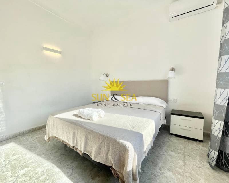 3 quarto Apartamento para arrendar em Torre del Moro com piscina - 950 € (Ref: 9288493)