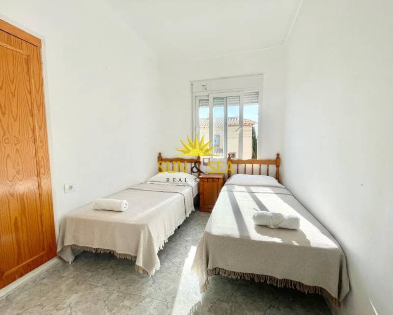 3 quarto Apartamento para arrendar em Torre del Moro com piscina - 950 € (Ref: 9288493)