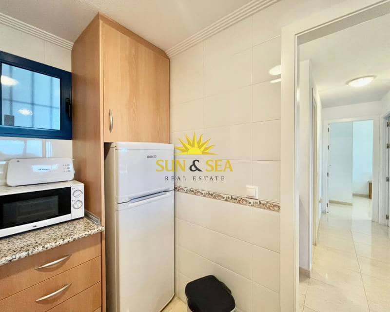 2 soveværelse Lejlighed til leje i Dehesa de Campoamor med swimmingpool garage - € 700 (Ref: 9292356)