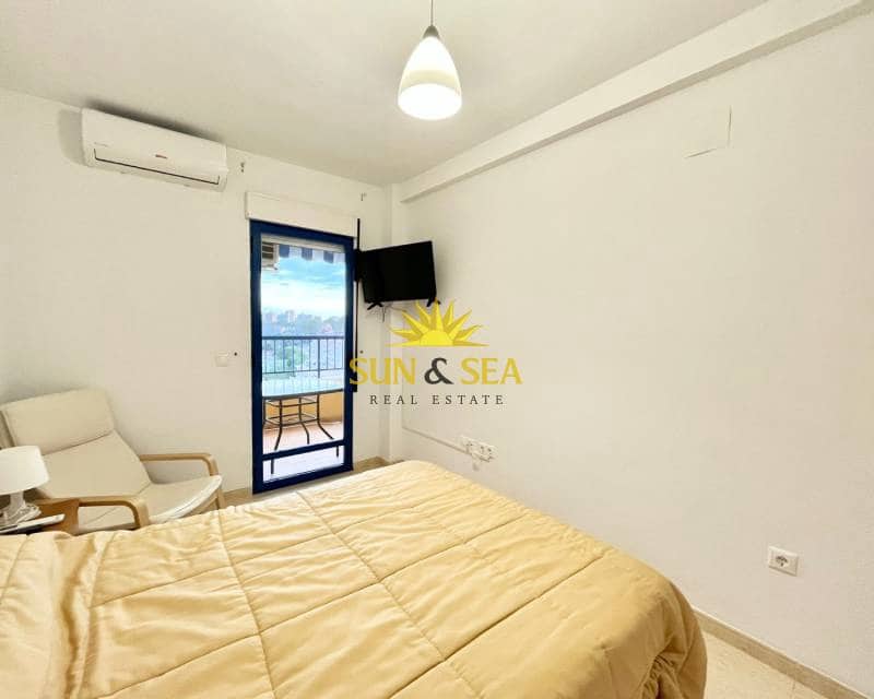 2 soveværelse Lejlighed til leje i Dehesa de Campoamor med swimmingpool garage - € 700 (Ref: 9292356)