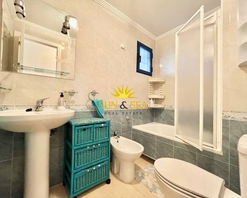 2 soveværelse Lejlighed til leje i Dehesa de Campoamor med swimmingpool garage - € 700 (Ref: 9292356)