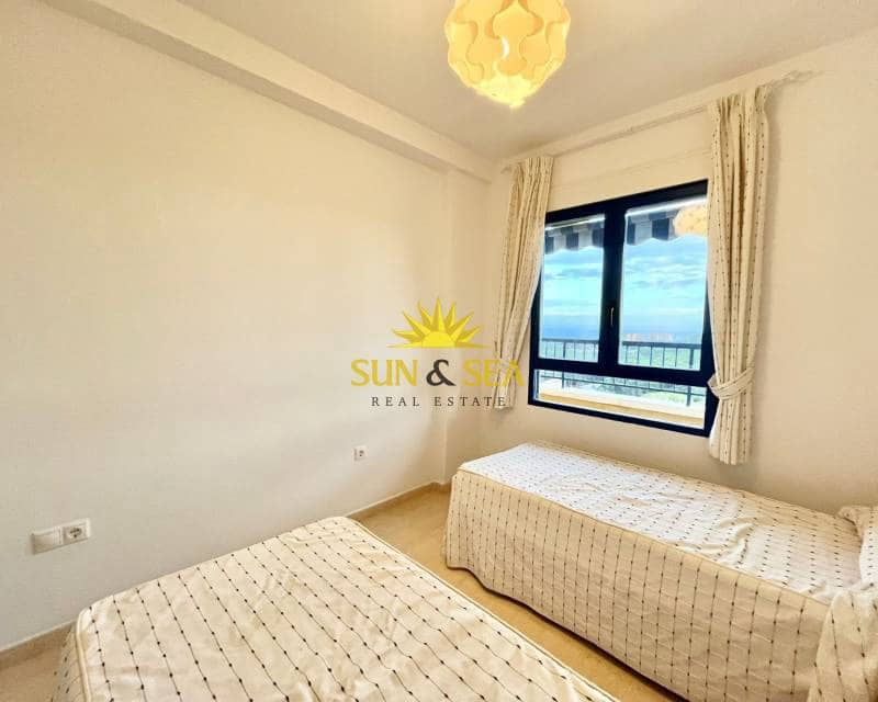 2 soveværelse Lejlighed til leje i Dehesa de Campoamor med swimmingpool garage - € 700 (Ref: 9292356)