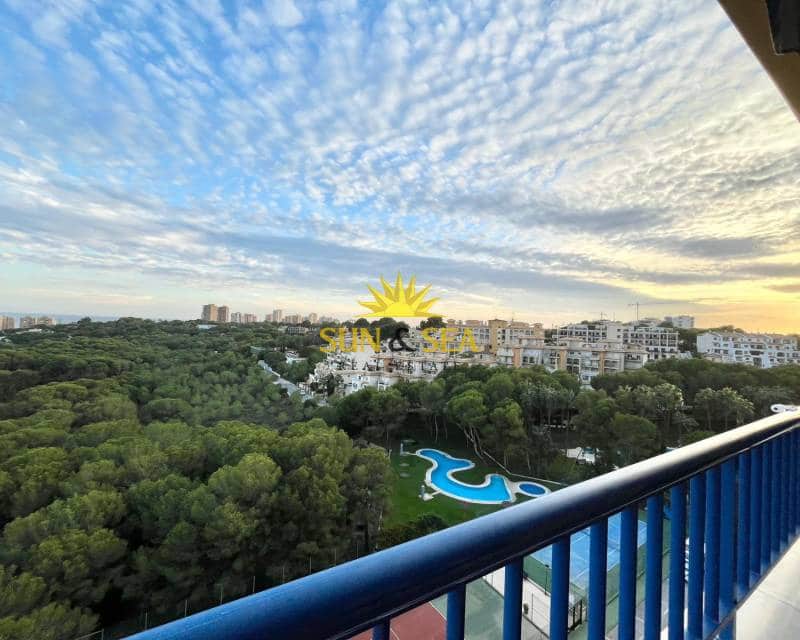 2 soveværelse Lejlighed til leje i Dehesa de Campoamor med swimmingpool garage - € 700 (Ref: 9292356)