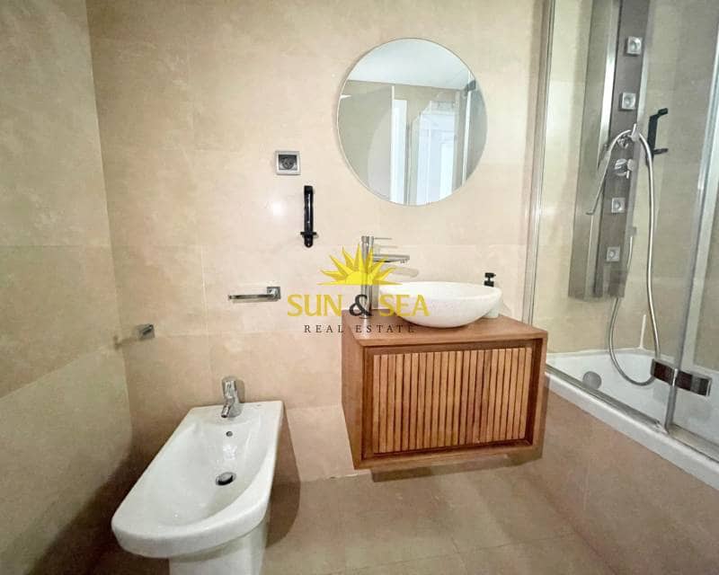 2 bedroom Penthouse for rent in Los Alcazares with pool - € 800 (Ref: 9294002)