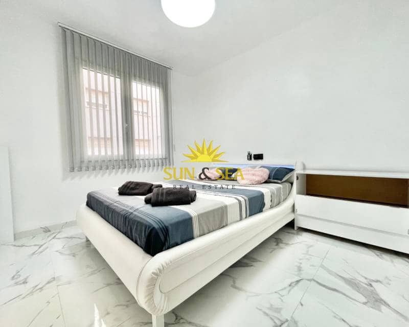 3 chambre Appartement à vendre à Torrevieja - 197 000 € (Ref: 9296066)