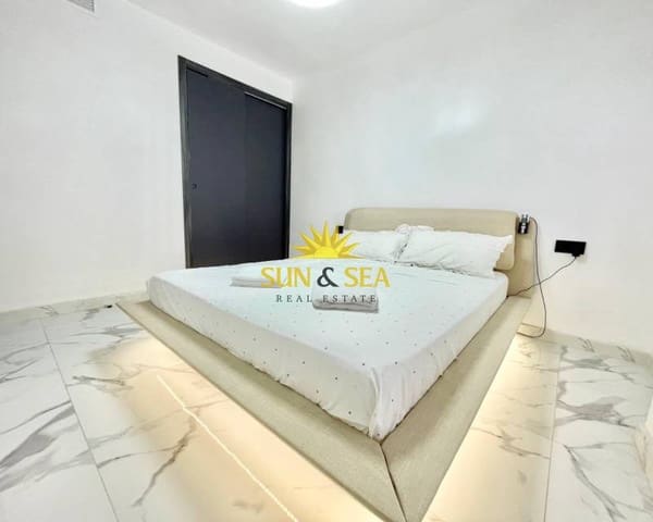 3 chambre Appartement à vendre à Playa del Acequión, Torrevieja - 197 000 € (Ref: 9296066)