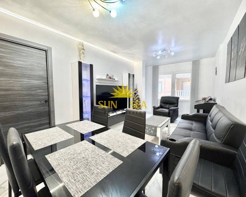 3 makuuhuone Huoneisto myytävänä paikassa Torrevieja - 175 000 € (Ref: 9296066)