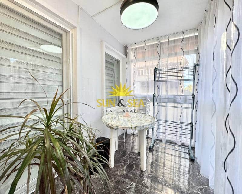 3 makuuhuone Huoneisto myytävänä paikassa Torrevieja - 175 000 € (Ref: 9296066)