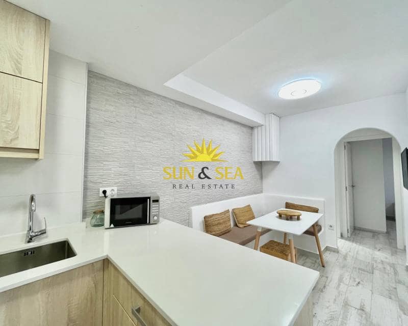 2 bedroom Apartment for rent in La Veleta - € 800 (Ref: 9296501)