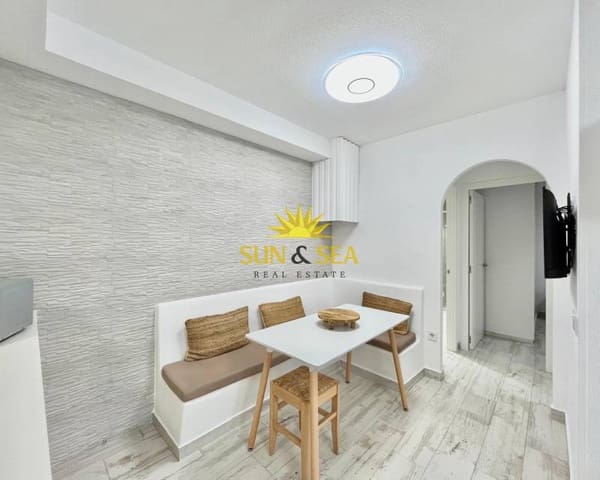 Apartamento de 2 habitaciones en La Veleta, Torrevieja en alquiler - 800 € (Ref: 9296501)